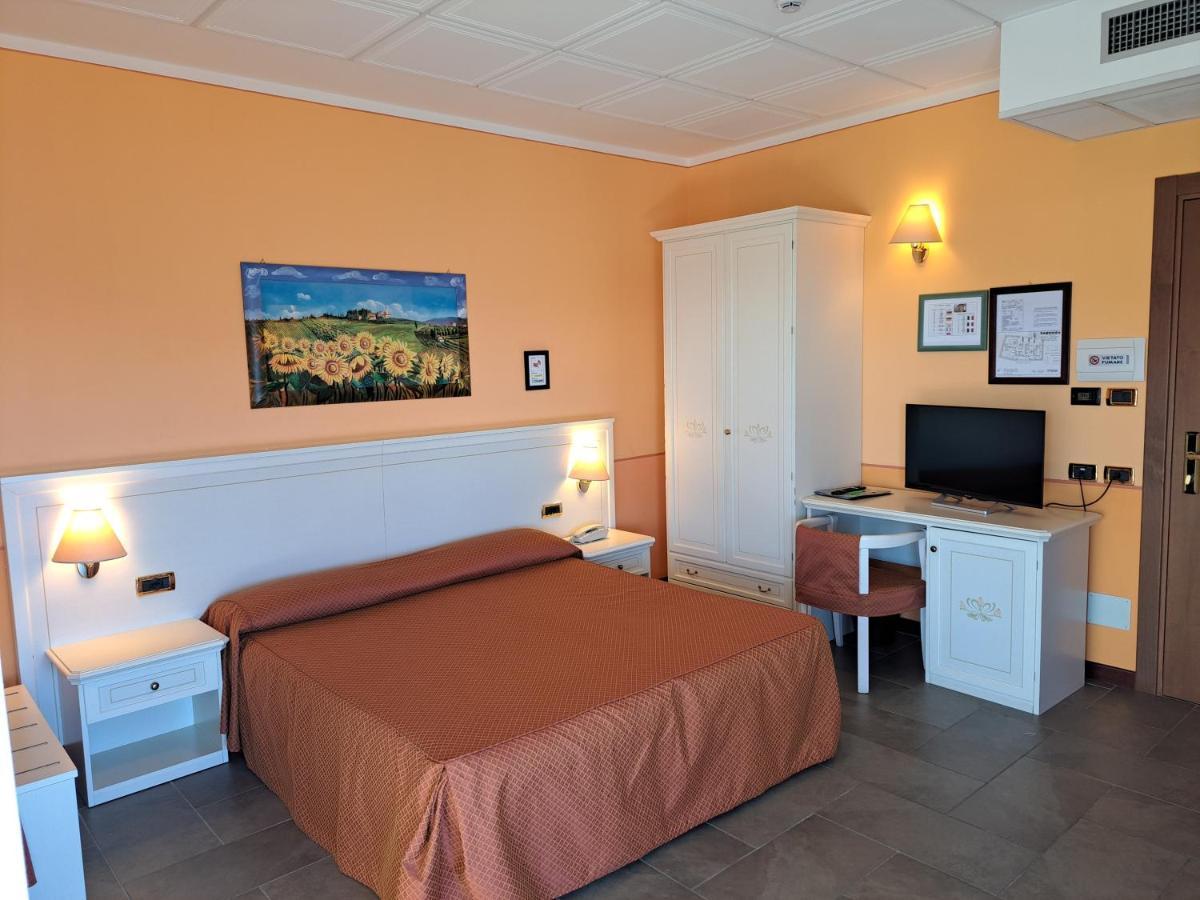 Hotel Azalea Бавено Екстериор снимка